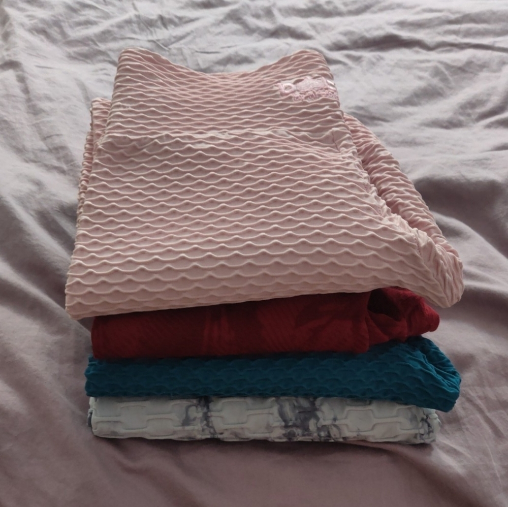 4 pairs of BBB ( Booty by Brabants) leggings